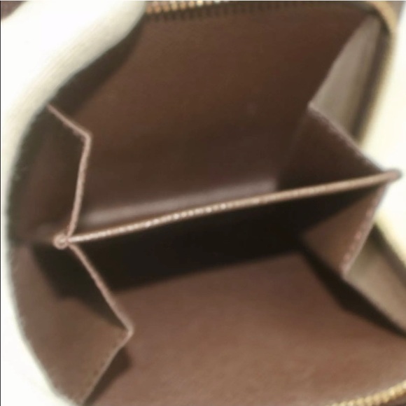 ❤️ Louis Vuitton Damier Compact Zip Bifold Wallet - Picture 9 of 12